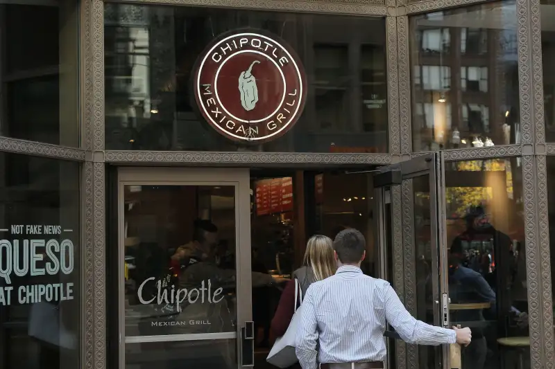 Chipotle Stock Plunges 14 Percent To 5-Year Low After Weak Earnings Report