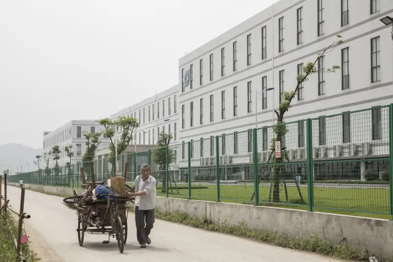Images of Sunny Optical Technology Group Factories and Yuyao City
