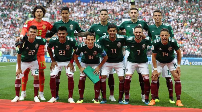 Team Mexico poses before the 2018 FIFA World Cup match versus Germany on June 17, 2018 in Moscow, Russia.