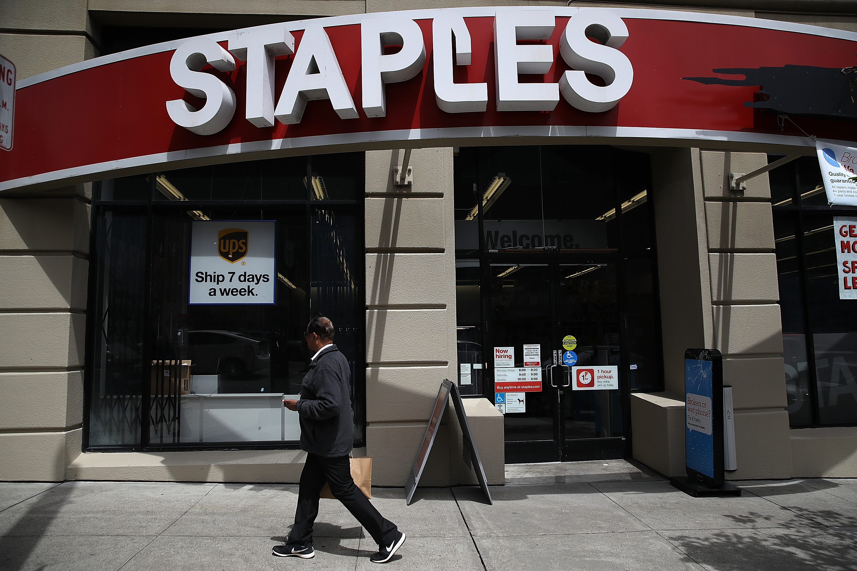 Staples Agrees To $6.5 Billion Buyout