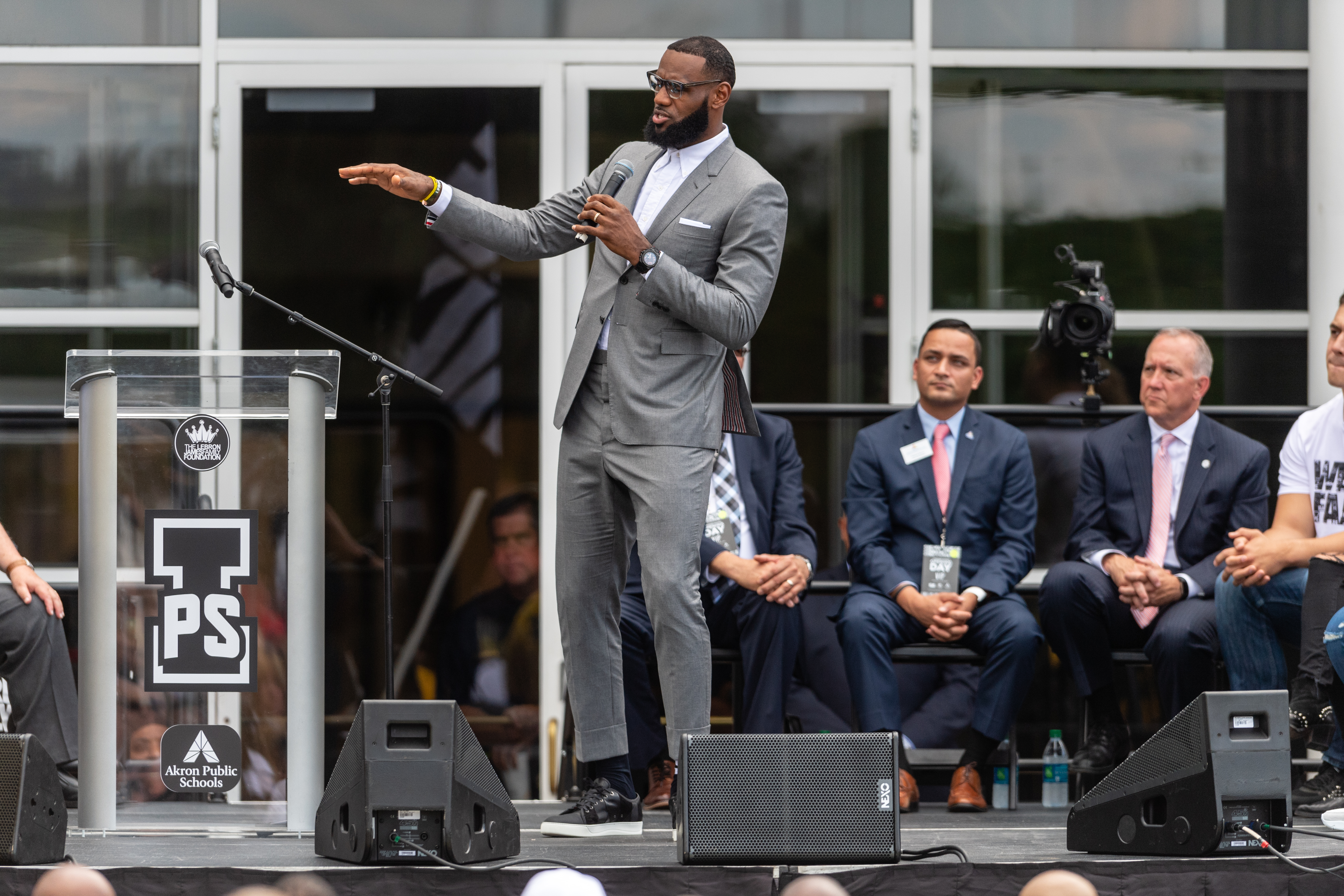 Lebron i 2025 promise school