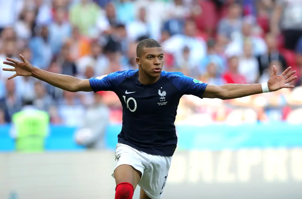 France's Kylian Mpabbe Donates World Cup Winnings to Charity