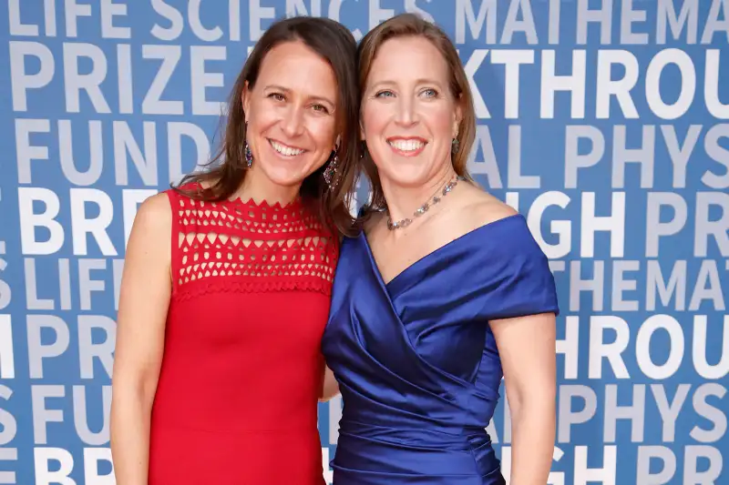 anne-wojcicki-susan-wojcicki-ceos