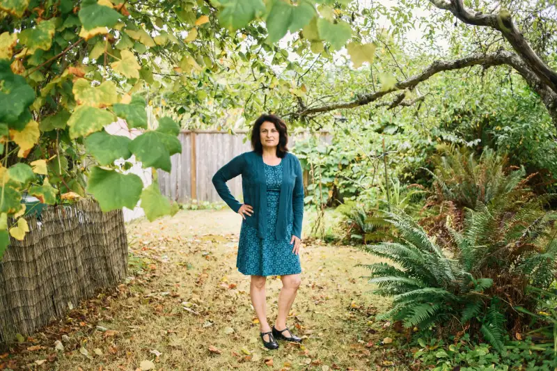 A portrait of Janet Winston, a professor at Humboldt State University, at her home in Eureka, Calif. Winston’s bill from Stanford Health Care for allergy skin-patch testing was over $48,000. Winston did extensive research to contest her bill and ultimately reduced the amount she owed by nearly 50 percent.