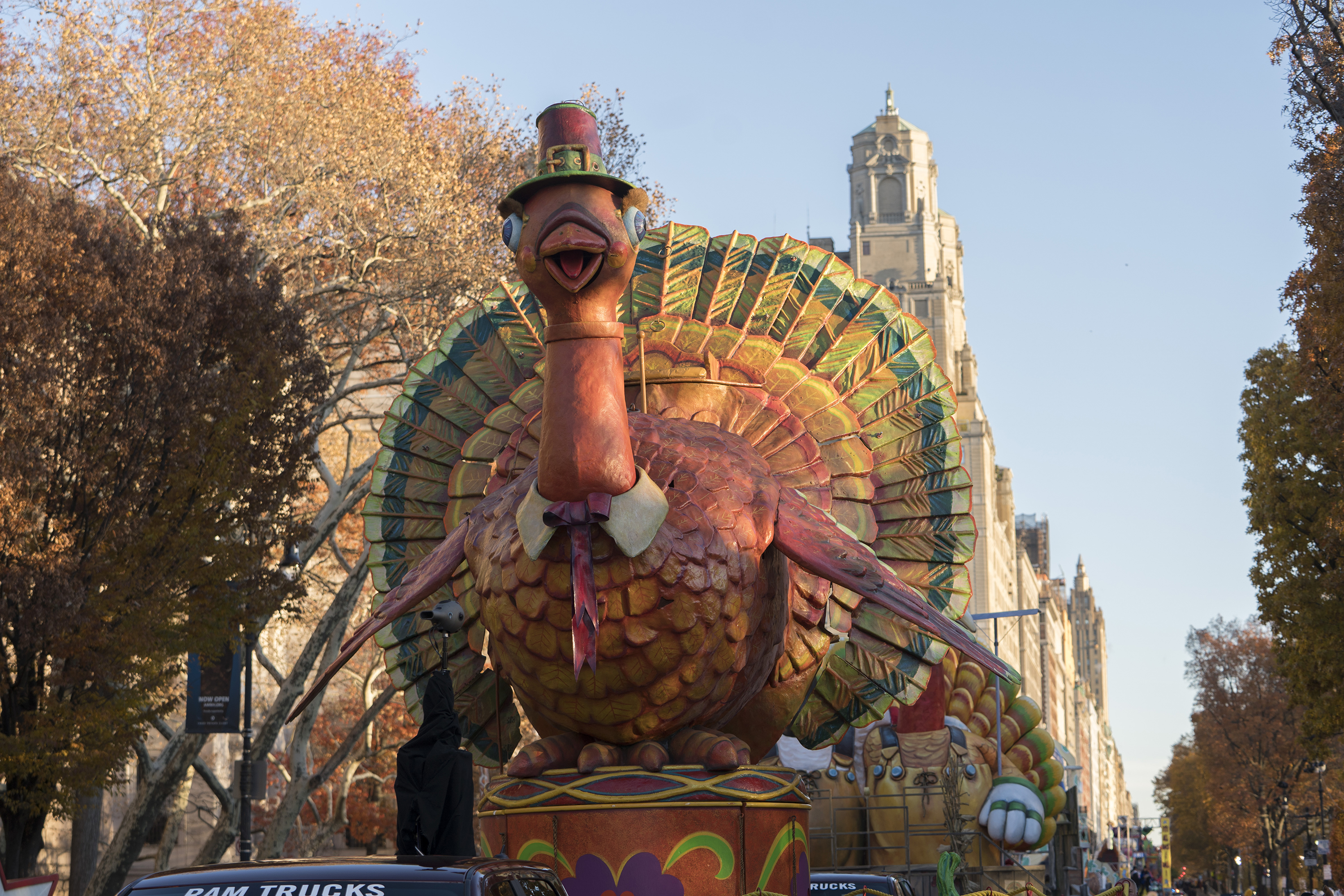 On Canal Street, Discounts for Knockoffs After Thanksgiving - The