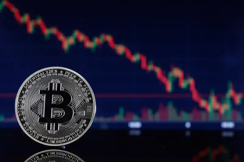 bitcoin dragging all cryptocurrency down