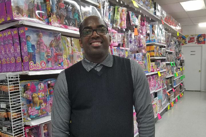After This Toys ‘R’ Us Manager Was Laid Off, He Found His Dream Job as a Toy Store Owner