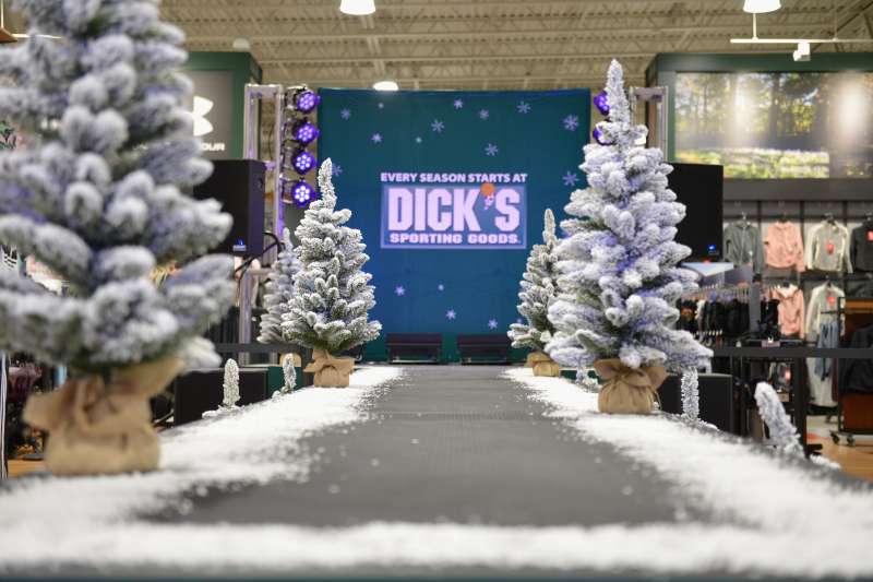 DICK'S Sporting Goods Outerwear Fashion Show