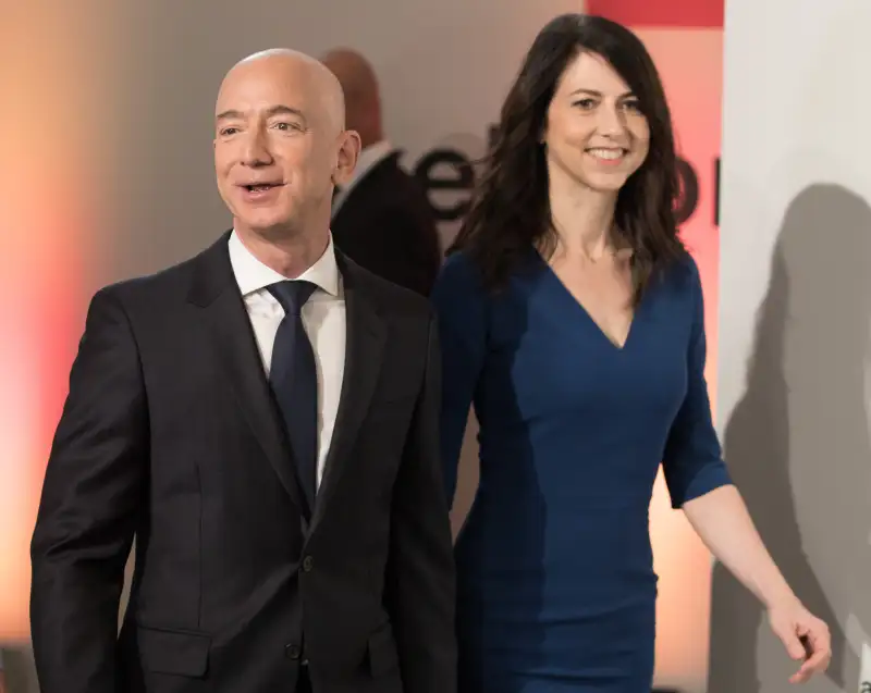 GERMANY-US-AMAZON-AWARD