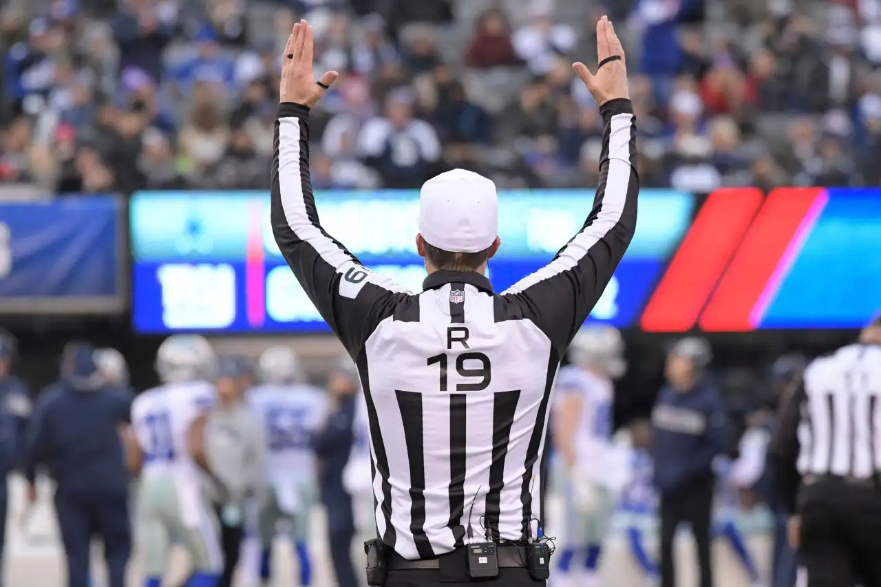 How much do NFL referees get paid?