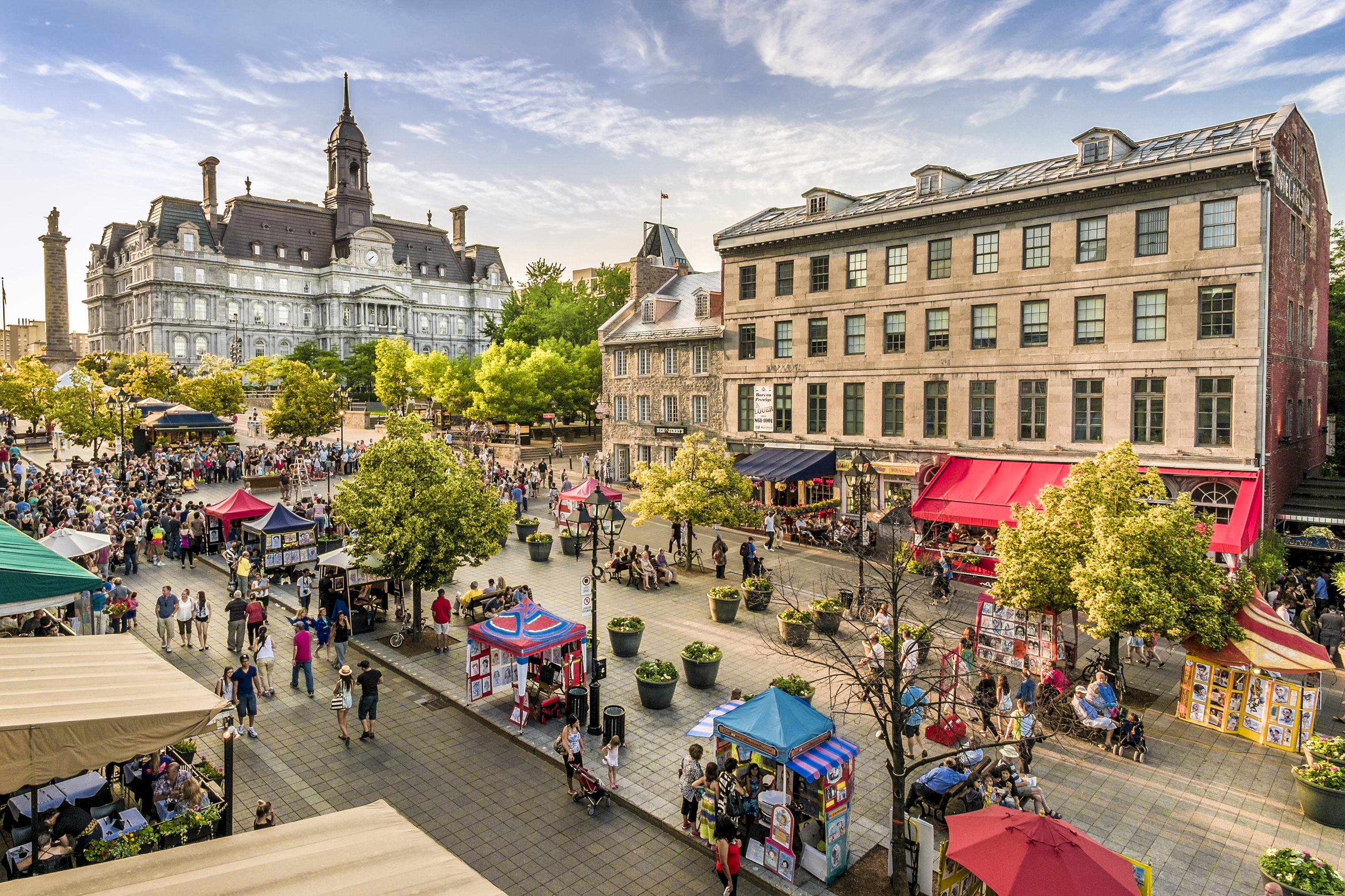 Lively markets draw crowds in Montreal.