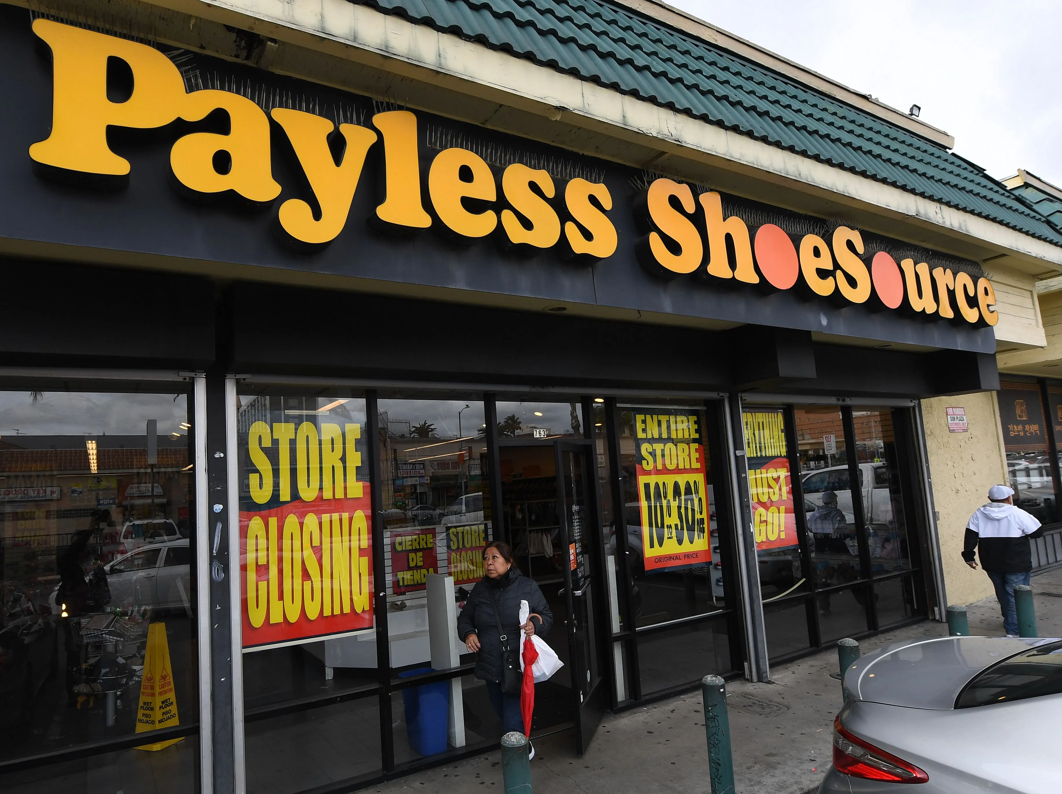 2,000 Payless Shoe Stores Are Closing. Here's What to Know About Liquidation Sales and Final Days