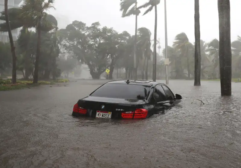 Powerful Hurricane Irma Slams Into Florida