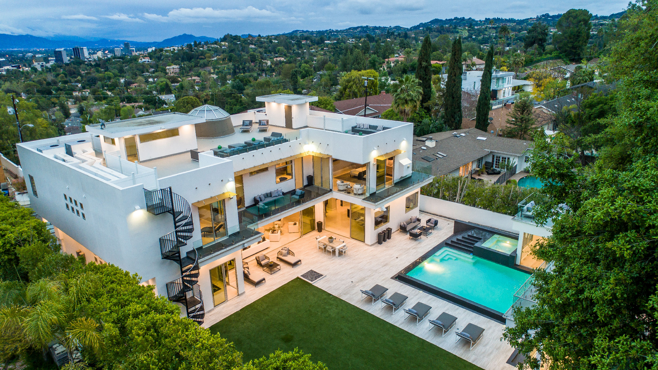 The 'La La Land' Pool Party House Is for Sale. See Inside the Stunning $6.45-Million Mansion