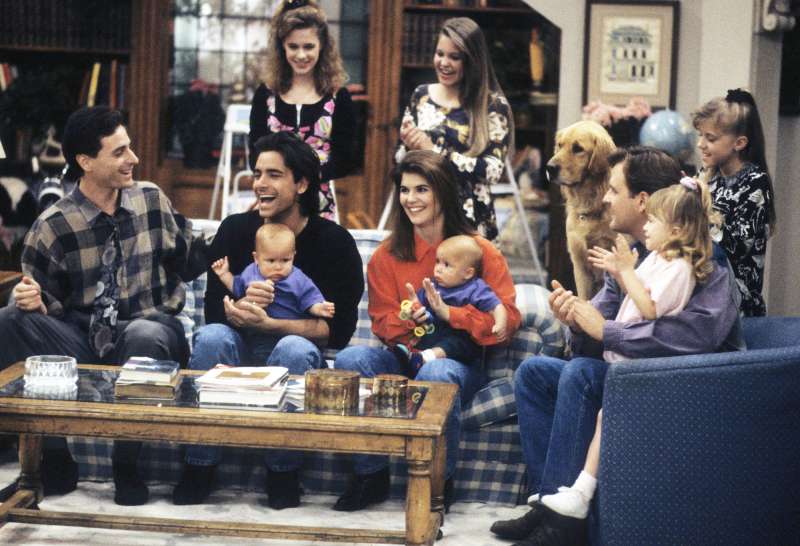 FULL HOUSE -  Captain Video II  - Airdate: May 12, 1992.