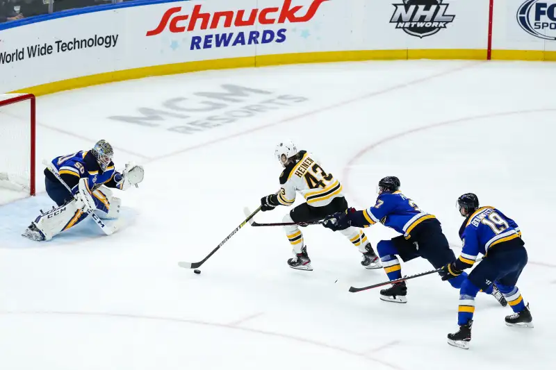 NHL: JUN 09 Stanley Cup Final - Bruins at Blues