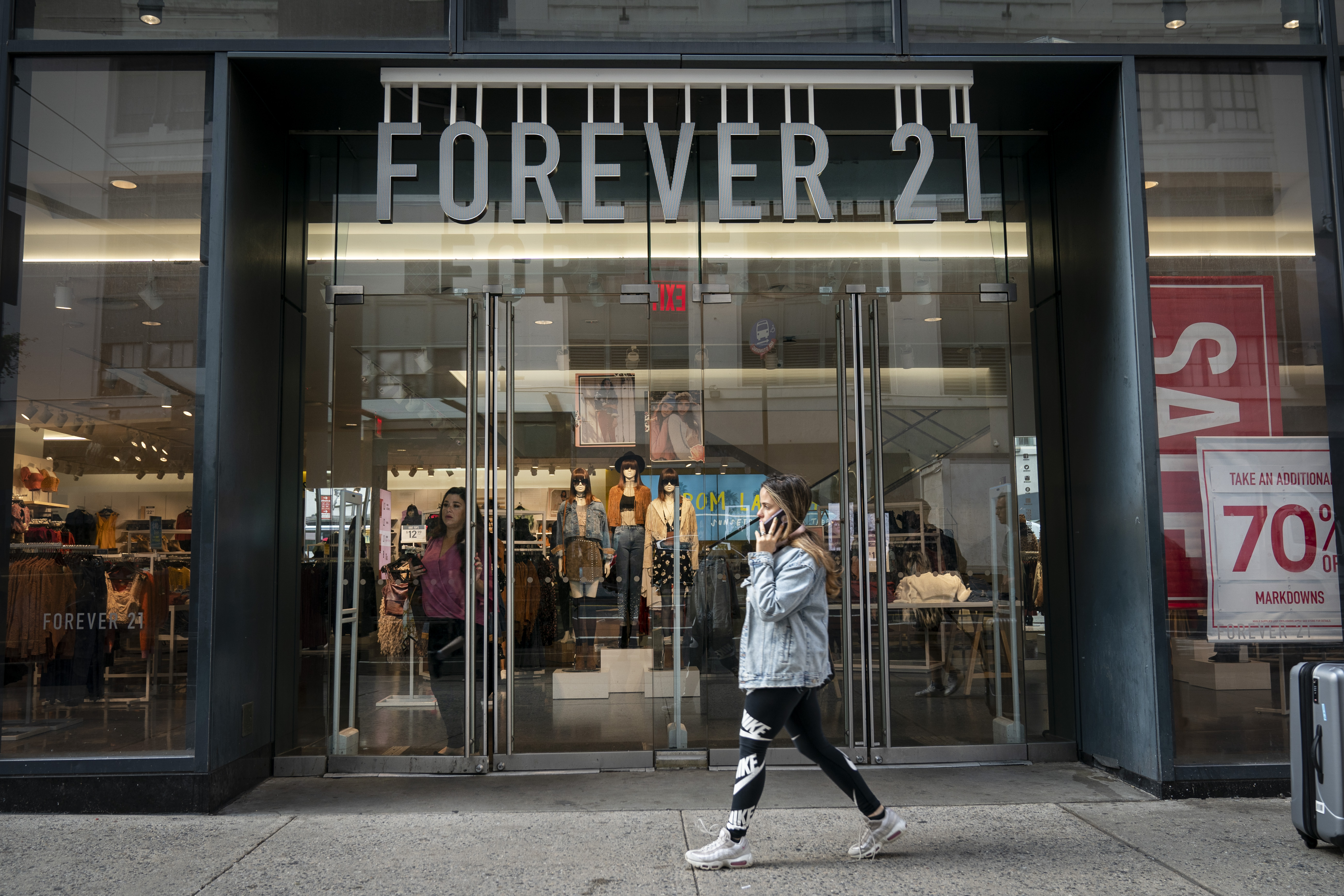 Hundreds of Forever 21 Stores Are Closing After the Fast Fashion Retailer Files for Bankruptcy