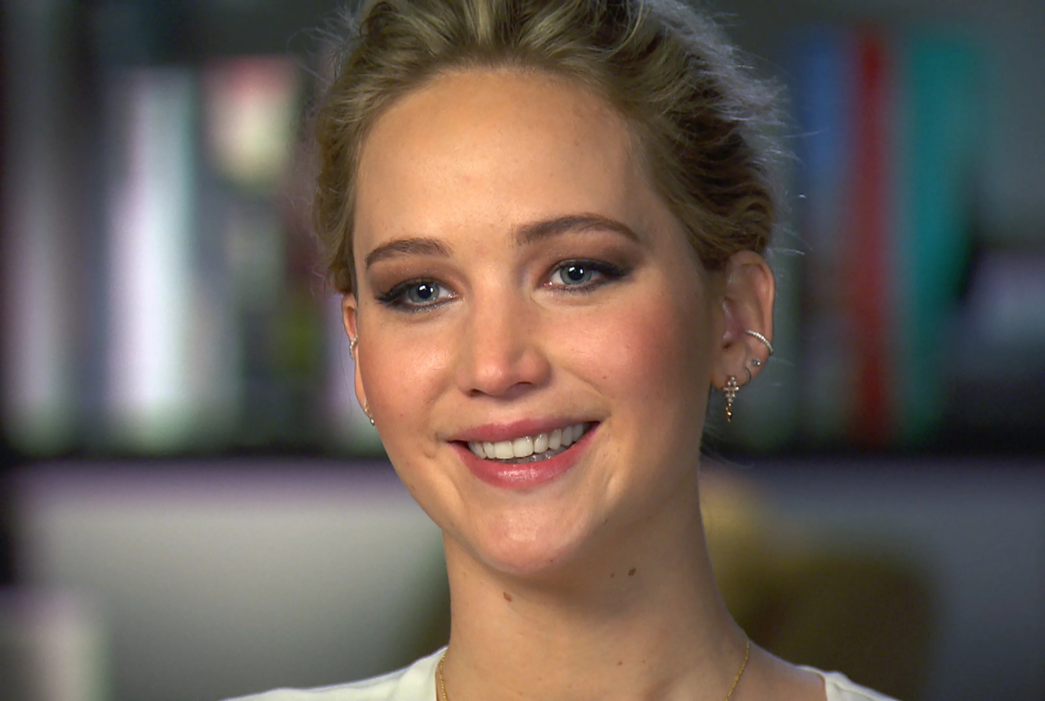 Jennifer Lawrence Amazon Wedding Registry: Wedding Gift List | Money