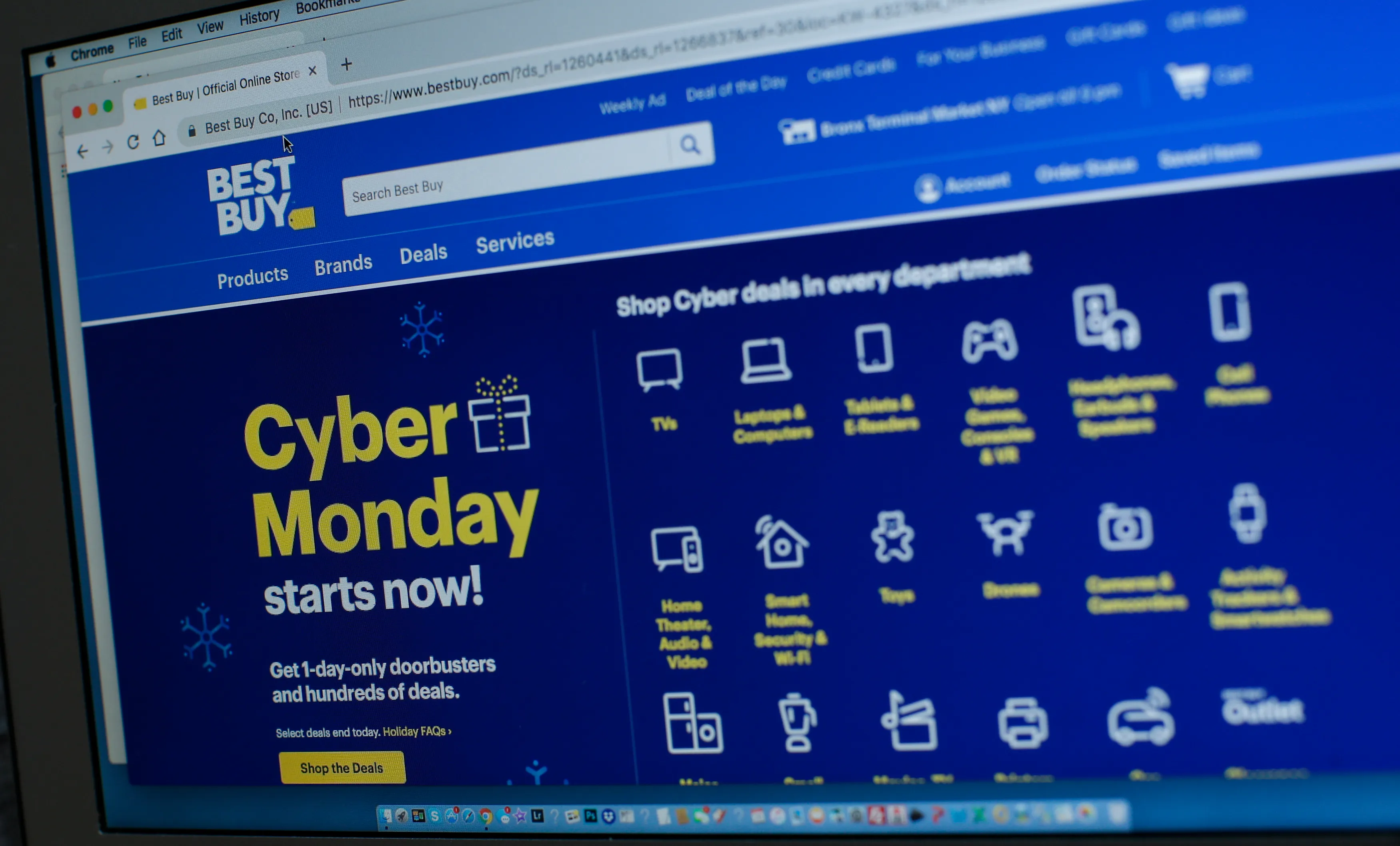 Best Cyber Monday Deals at Amazon, Walmart, Target, Best Buy Money