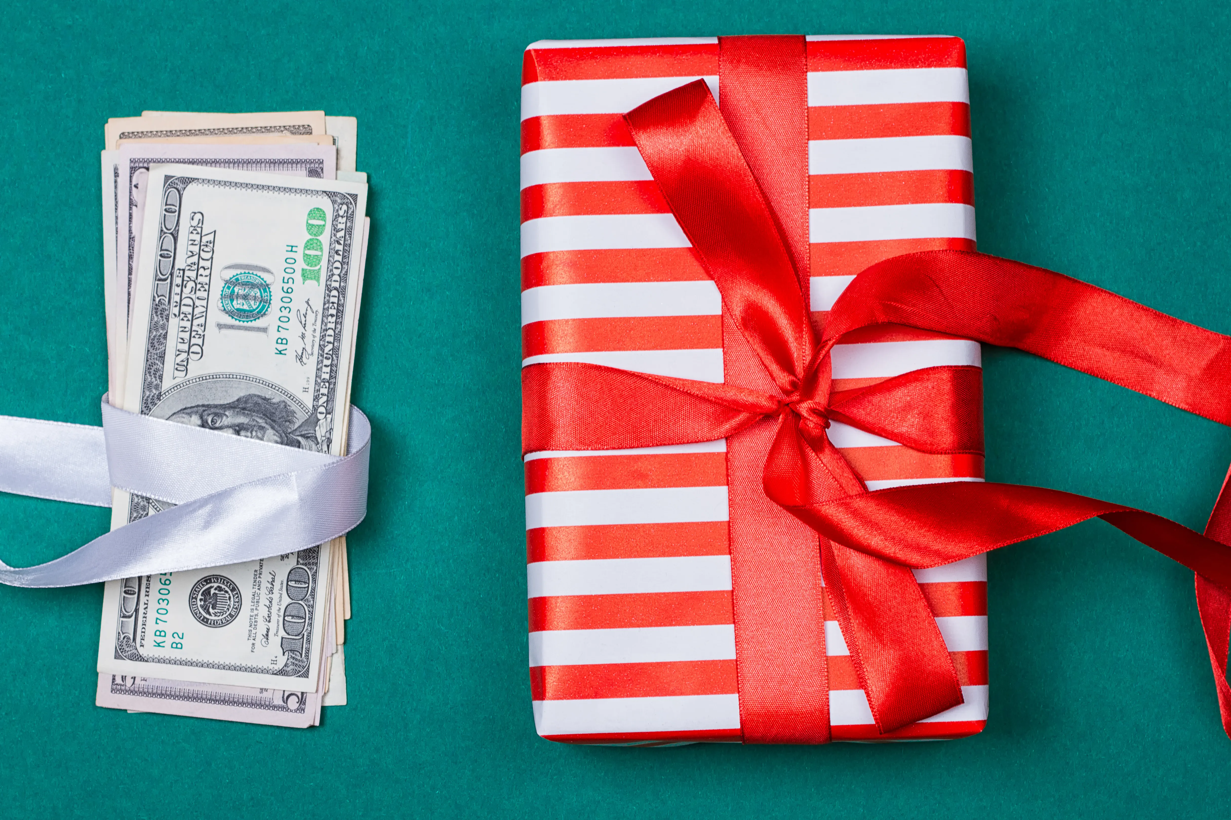 One Company Just Took Holiday Bonuses to the Next Level — And Gave Out $10 Million This Year