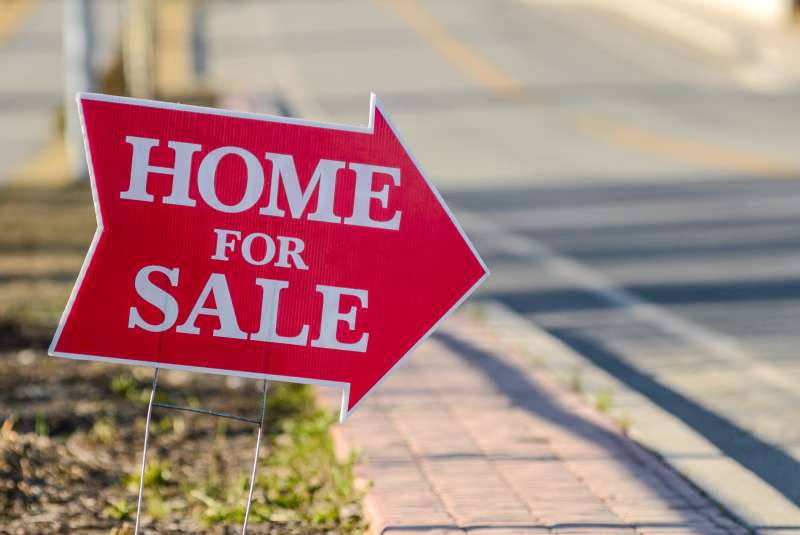 Home for Sale Real Estate Sign