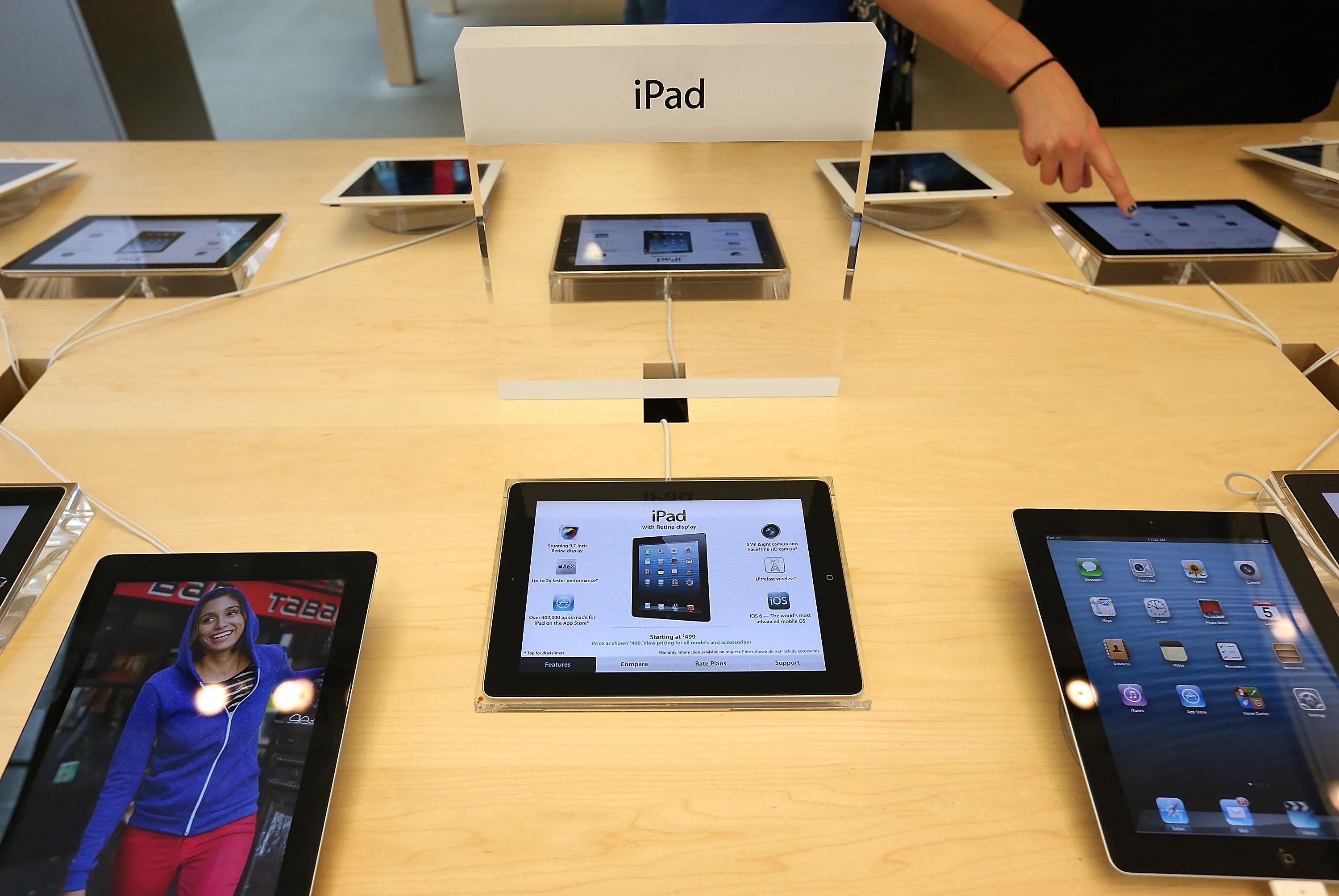 Apple Deals Best Buy's Lowest iPad Price Since Black Friday Money