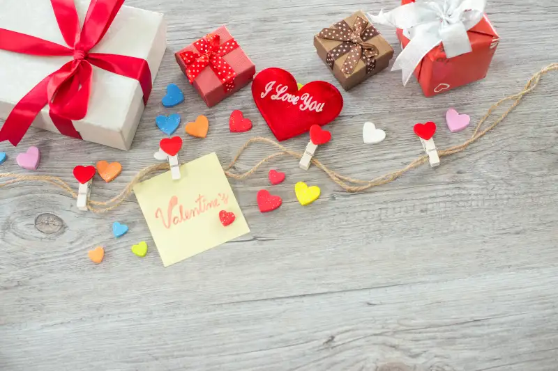 23 Cute DIY Valentine's Day Gifts Anyone Will Love  Diy valentines gifts,  Valentines day gifts for friends, Valentine gifts