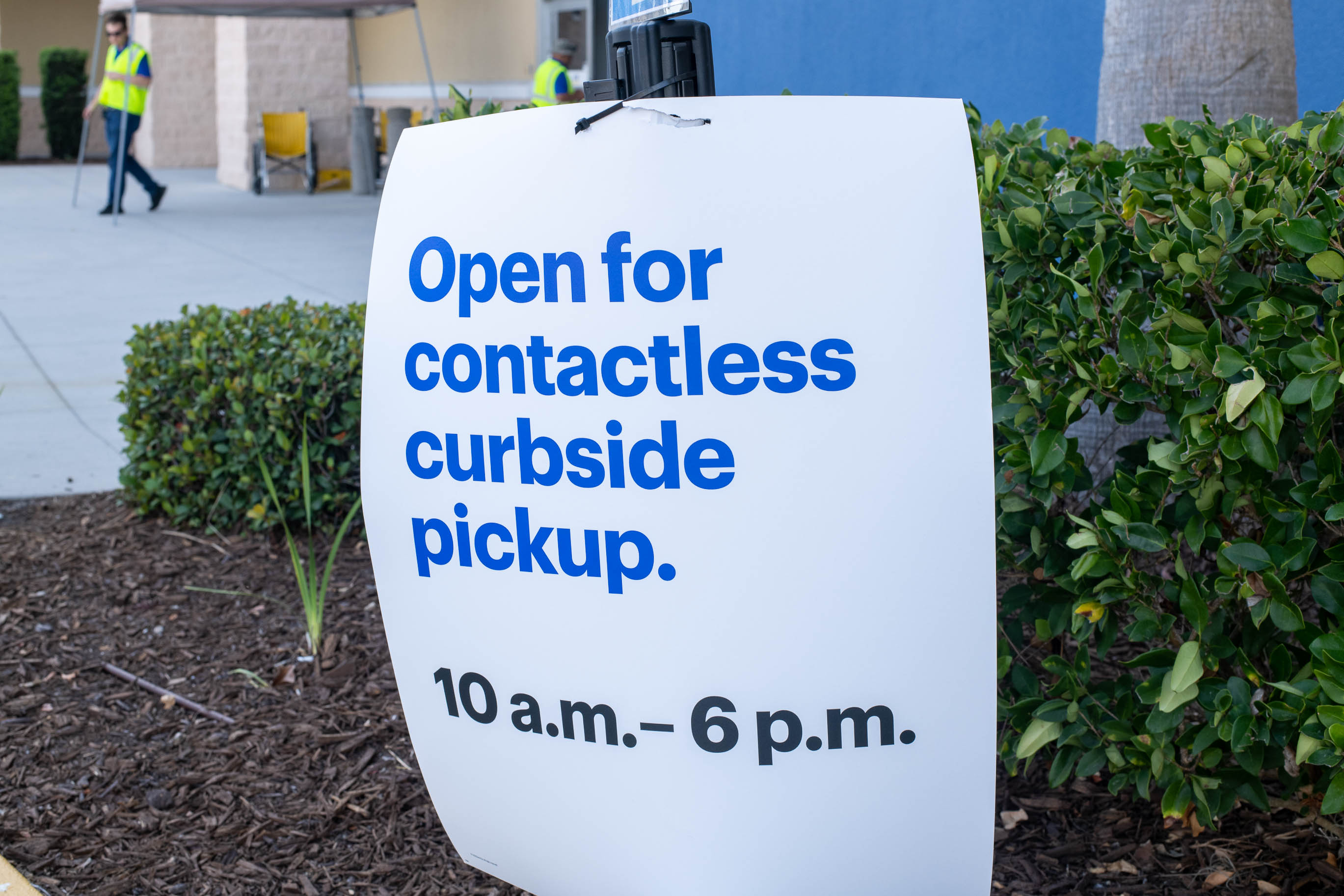 Texas malls open for curbside pick-up