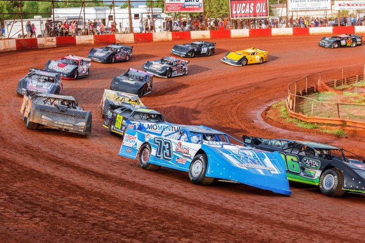 Picture of a car race at the dixie speedway in Woodstock Georgia