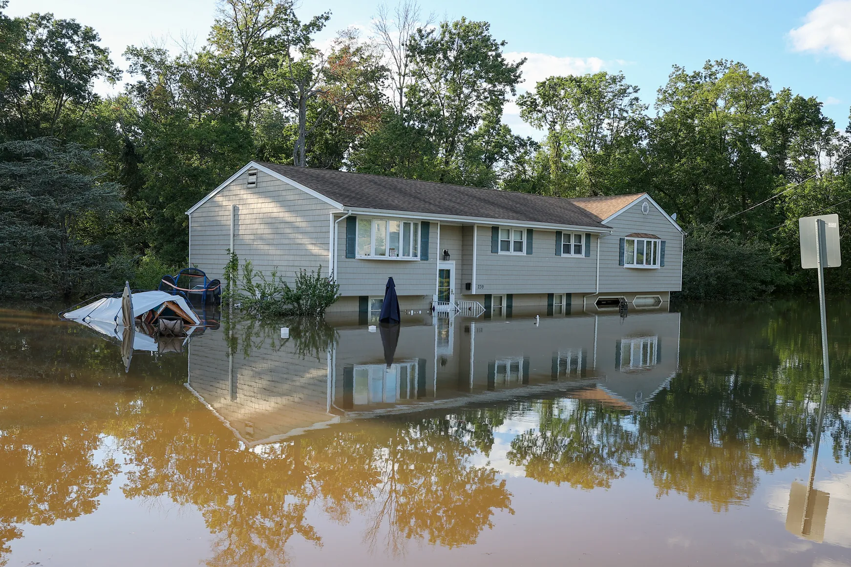 Hurricane Ida Insurance Claims: A Smartphone Can Be Your Secret Weapon