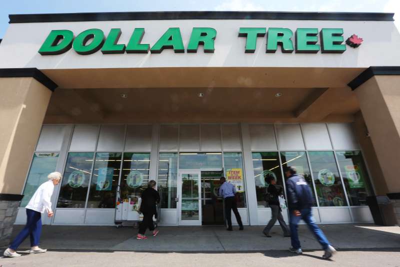 Dollar Tree storefront with many people going inside