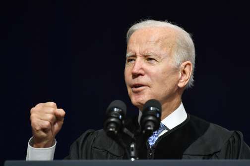 Biden Administration Extends Student Loan Pause Amid Omicron Surge