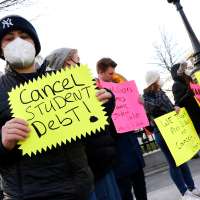 People protest for Student Debt cancelation