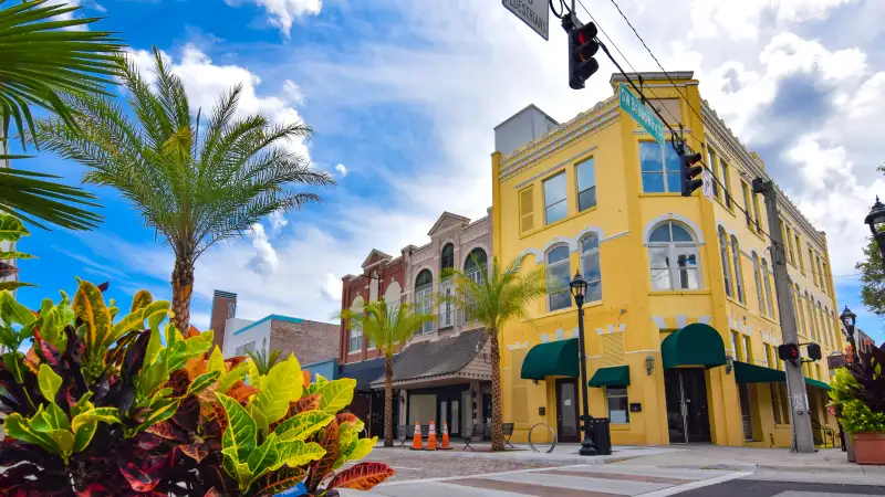 Street building in Ocala Florida