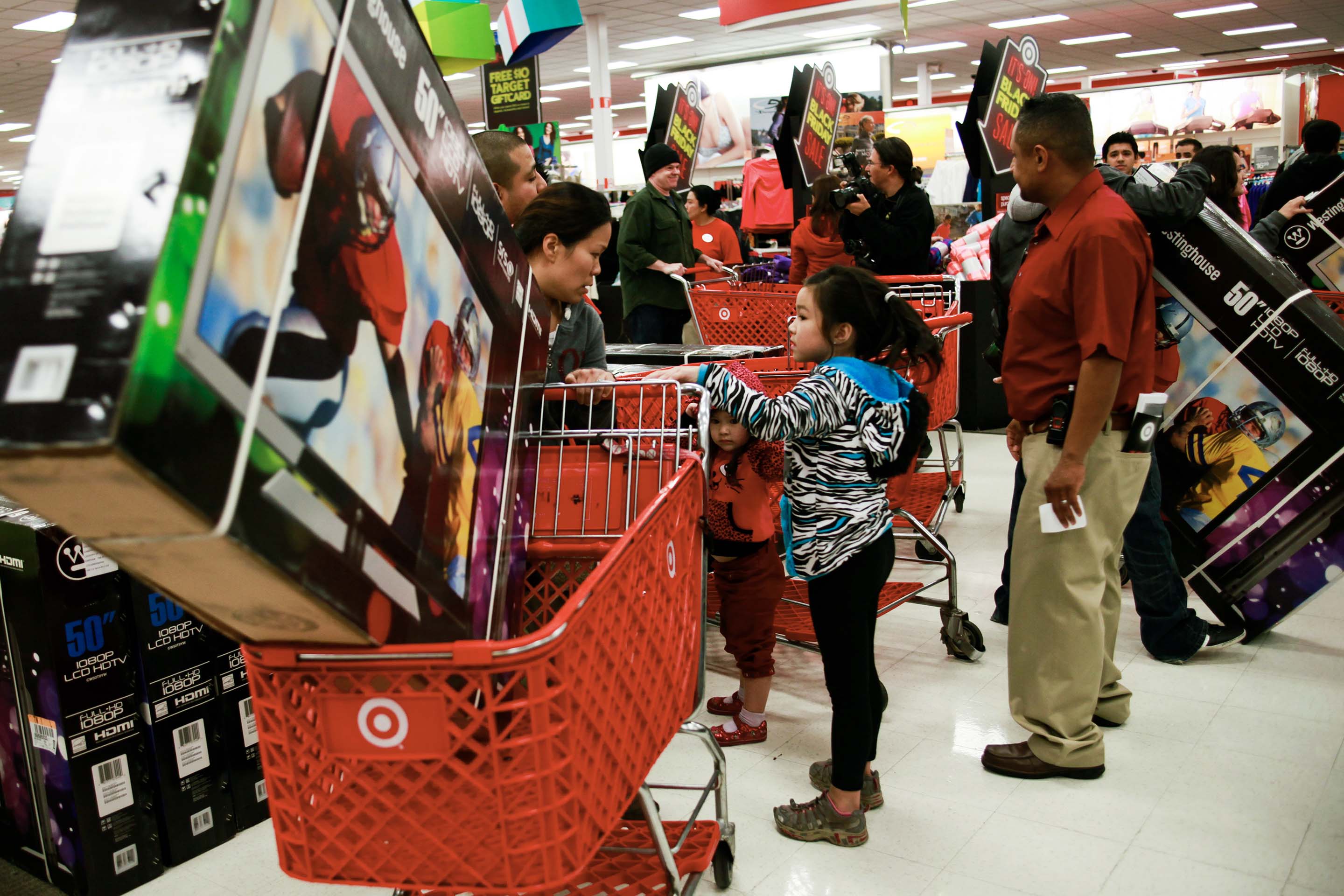 Retailers Like Walmart and Macy's Are Hiring Fewer Holiday Workers This Year