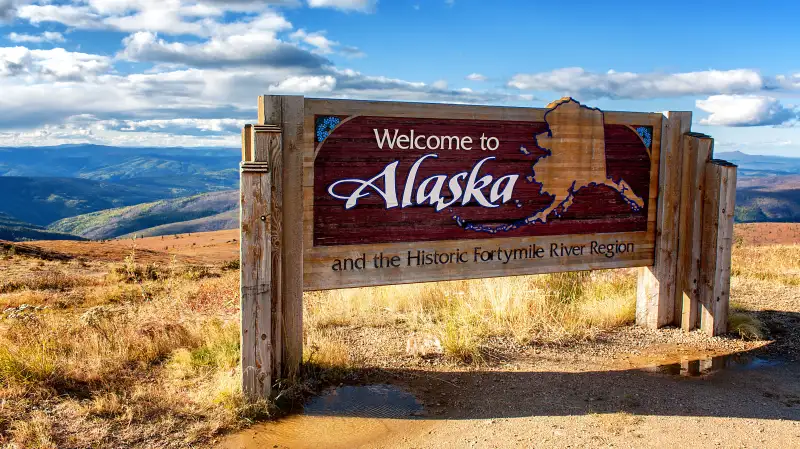 Alaska welcome sign