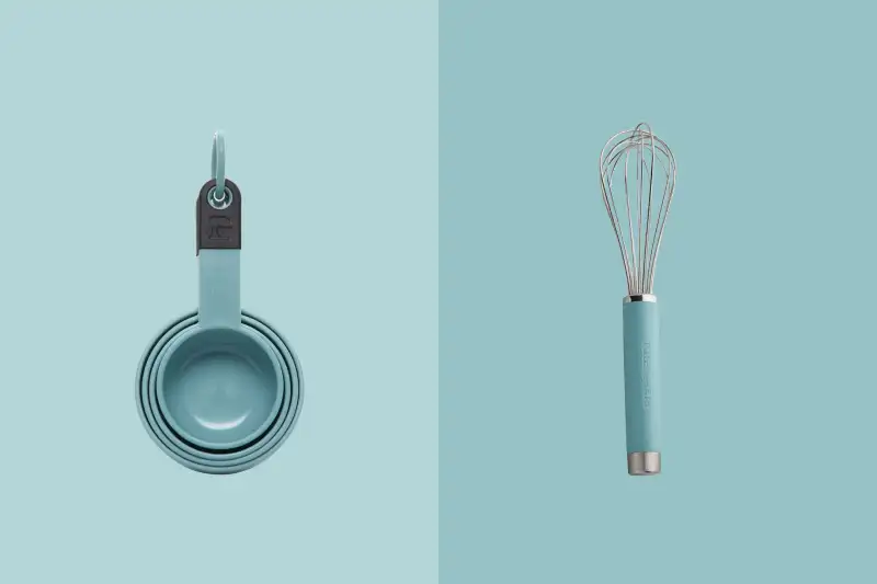 measuring cups & spoons, pistachio - Whisk