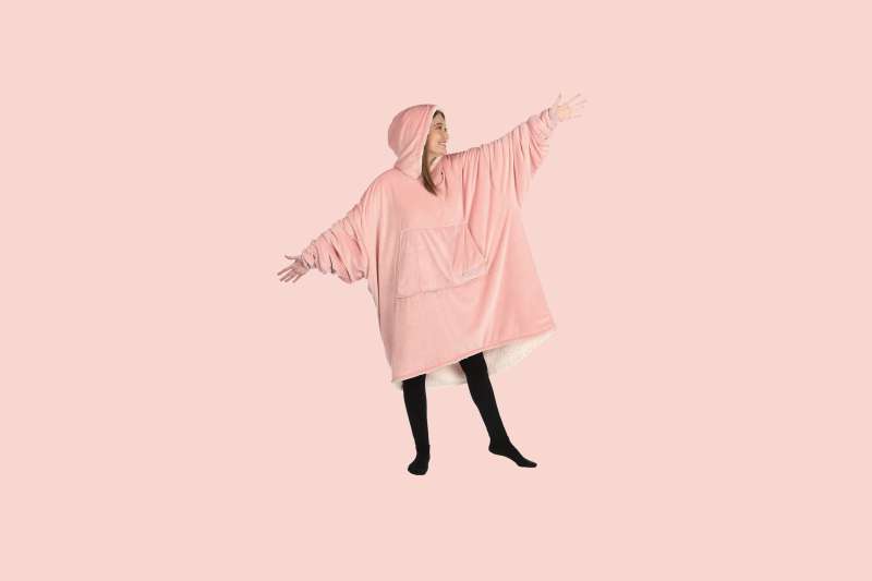 The COMFY Oversized Wearable Blanket