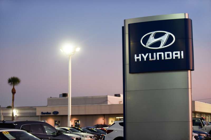 Hyundai Car dealership sign