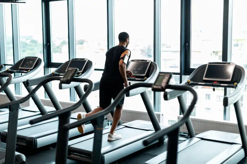 Master Incline Treadmill Walking