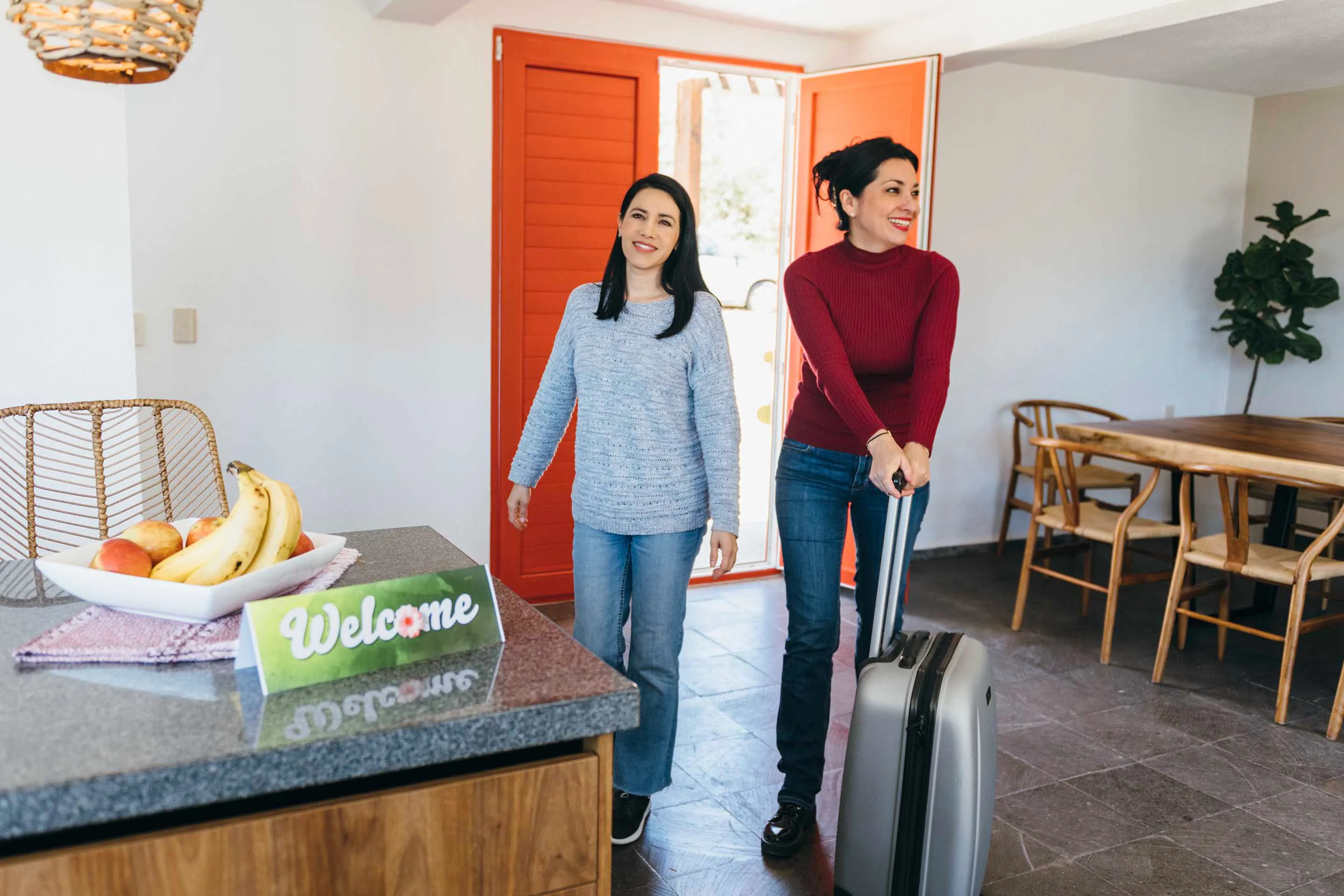 5 Easy Steps to Starting an Airbnb in 2023 - The Leading All-In