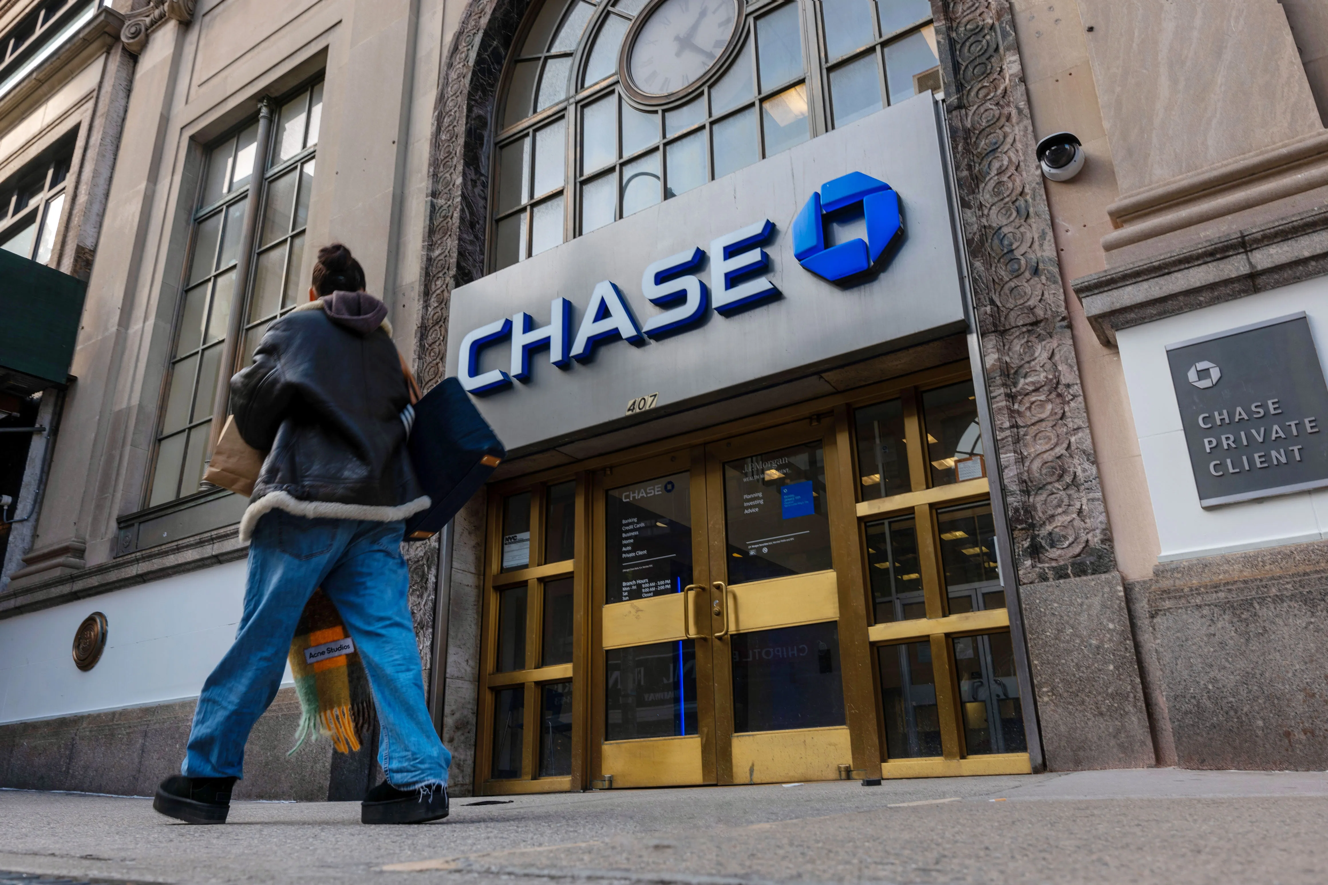 Chase Bank sues players of the ‘Endless Money’ game

 News ad