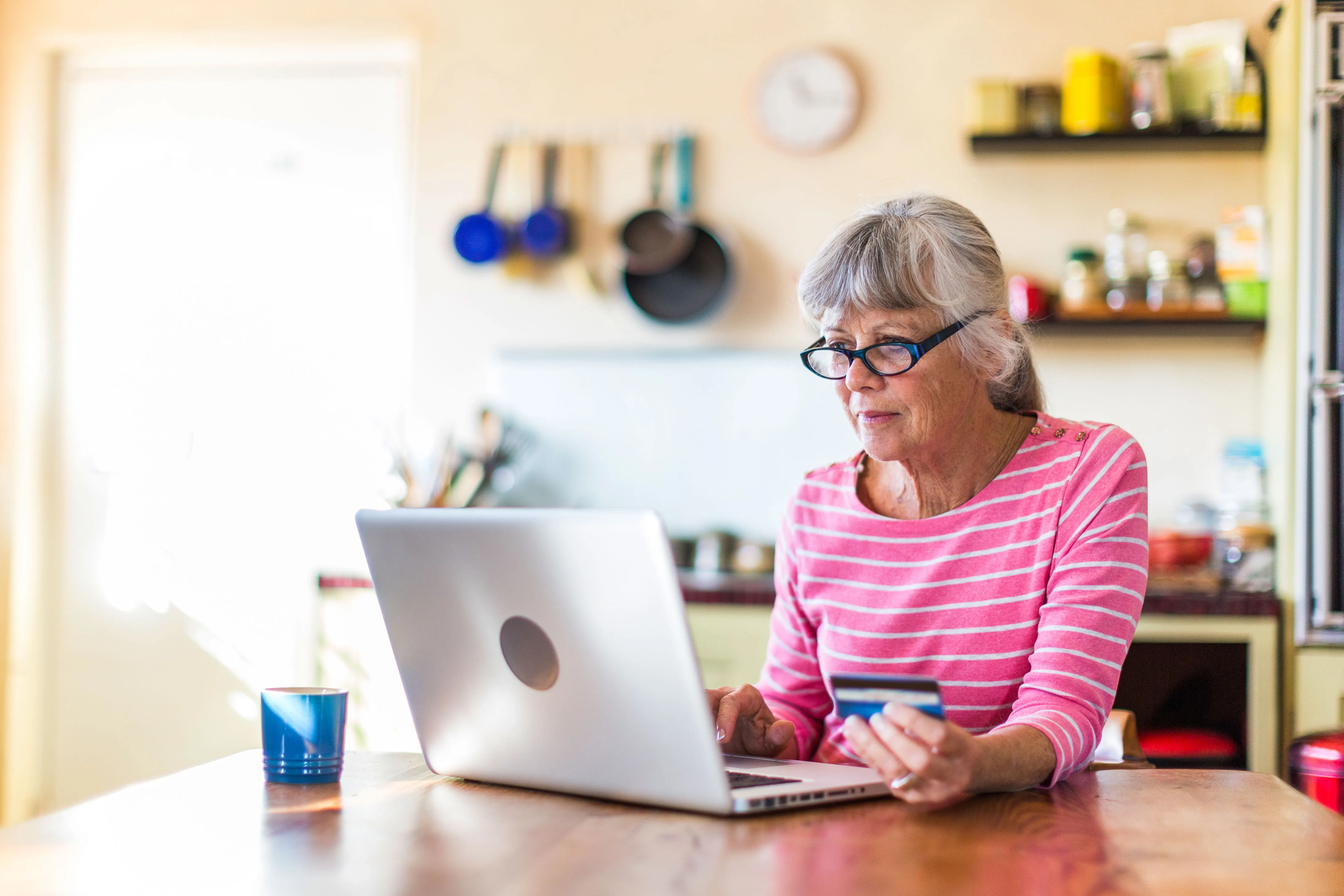 15 Pembelian Sehari-hari yang Diam-diam Menguras Dompet Pensiunan