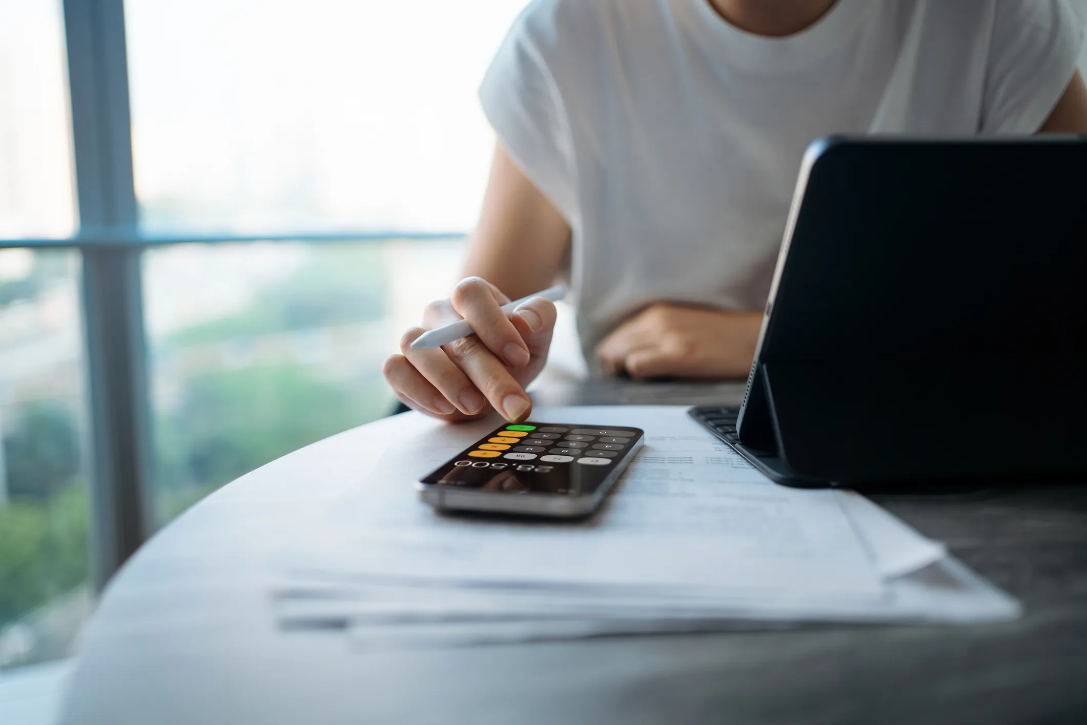 The Emergency Fund Number Actually Recommended for Over 50 — It’s Not What You Think The Emergency Fund Number Actually Recommended for Over 50 — It’s Not What You Think