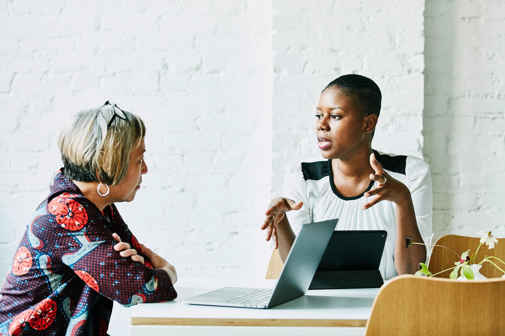 How To Tell If A Financial Advisor Is Worth The Fee How To Tell If A Financial Advisor Is Worth The Fee