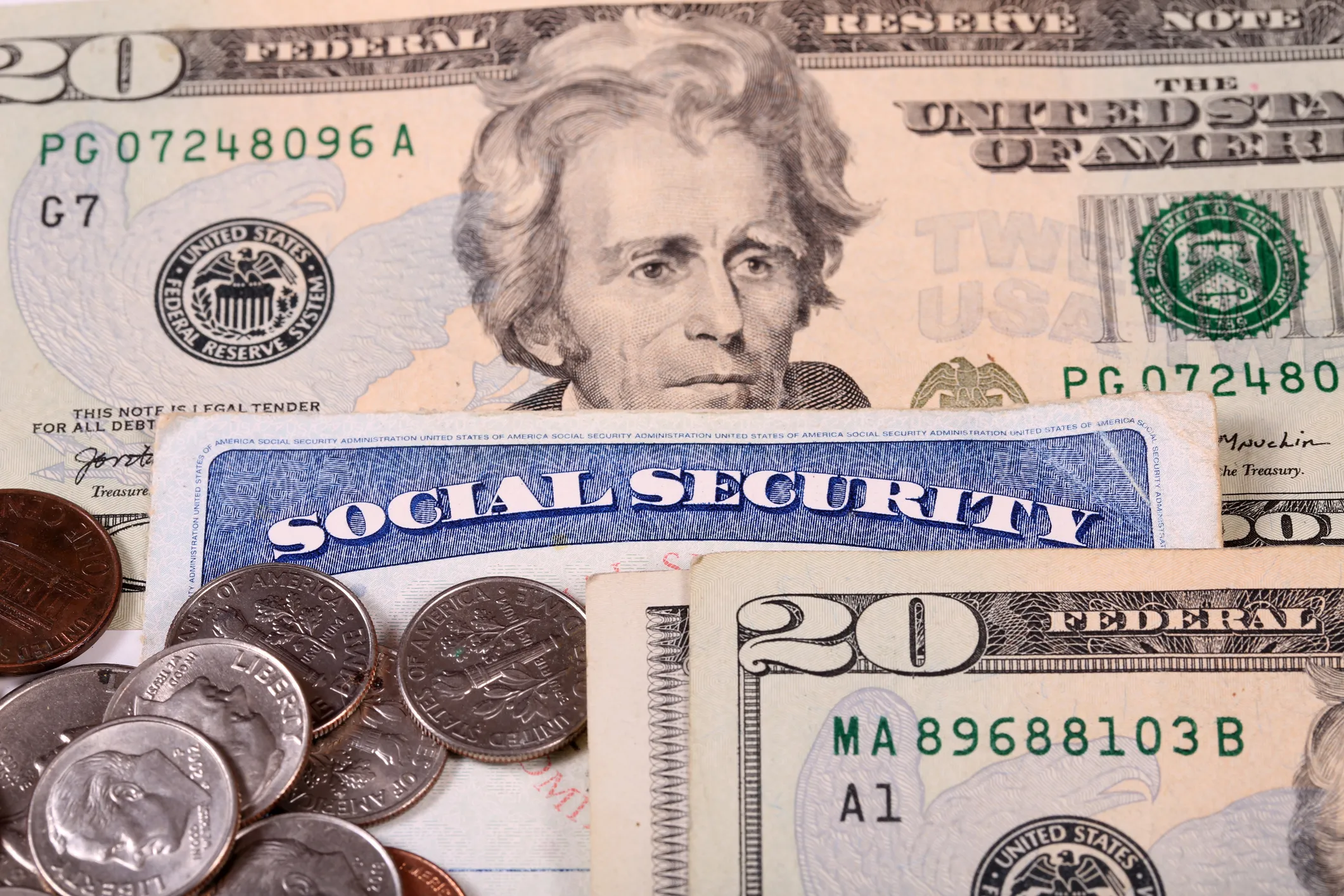 The Social Security Strategy That Starts With Spending Down Cash First