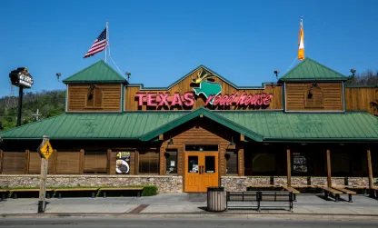 This Under-the-Radar Restaurant Stock Is Outperforming Chipotle and McDonald's