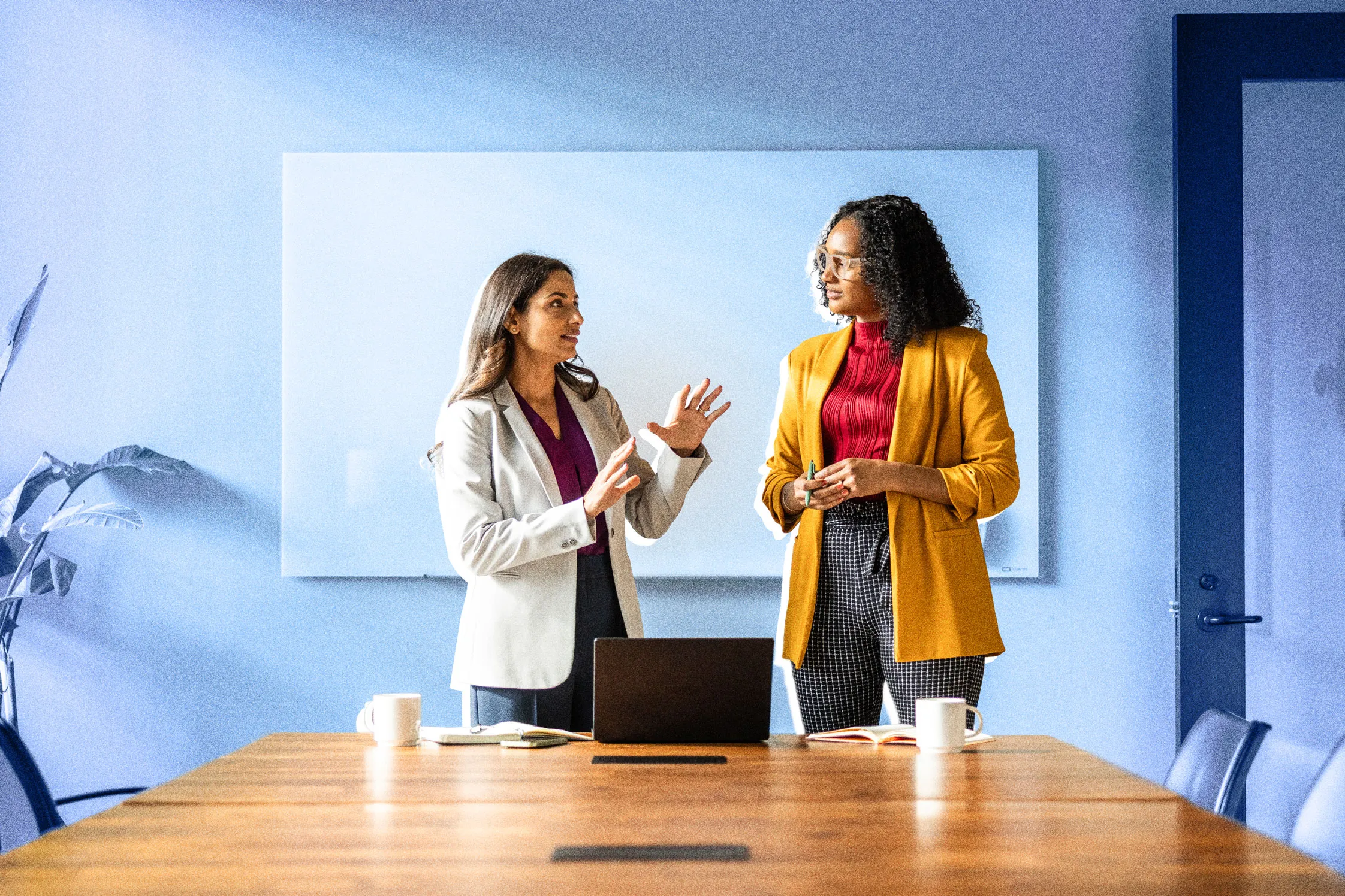 How to Find Employees Who Aren't Looking