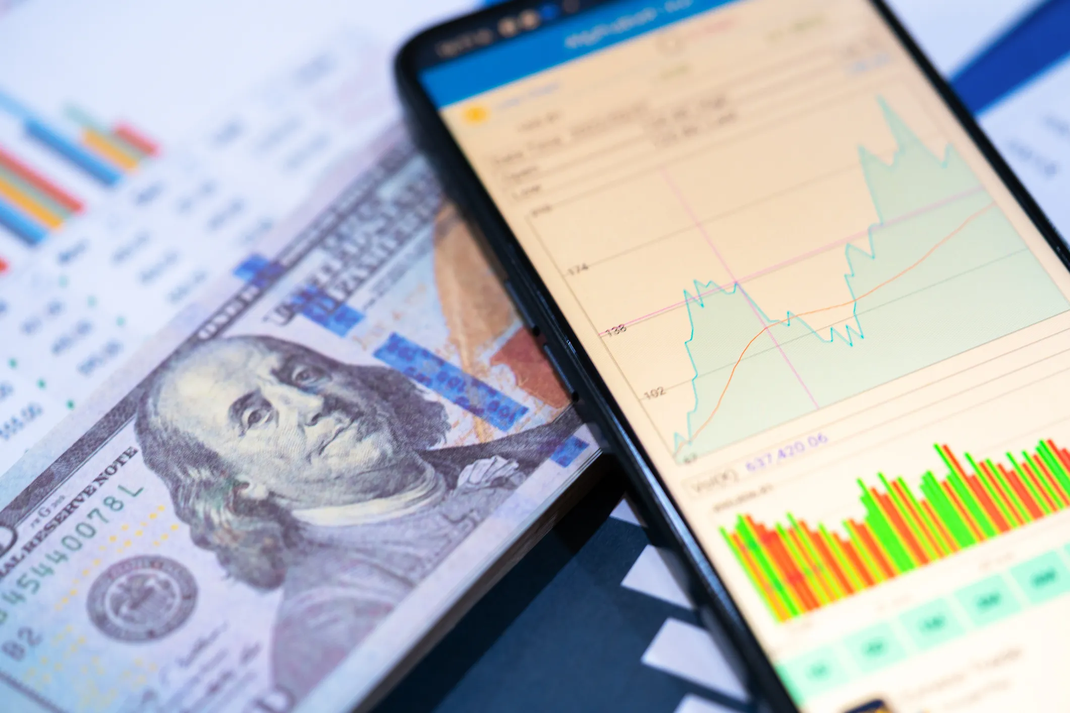 MoneyWireDaily — Company Stock in a 401(k)? The Tax Break That Can Beat a Plain IRA Rollover
